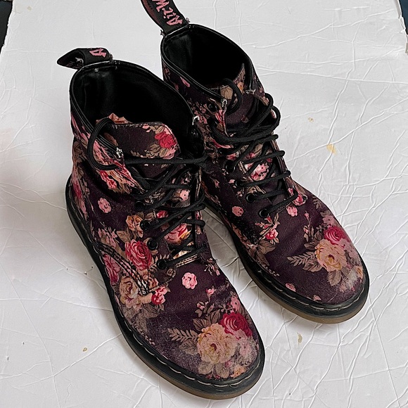 Dr. Martens Shoes - Vintage 90s Floral Doc Martens Boots 🥾
